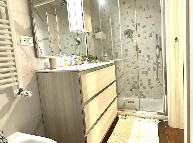 아파트 Axi House